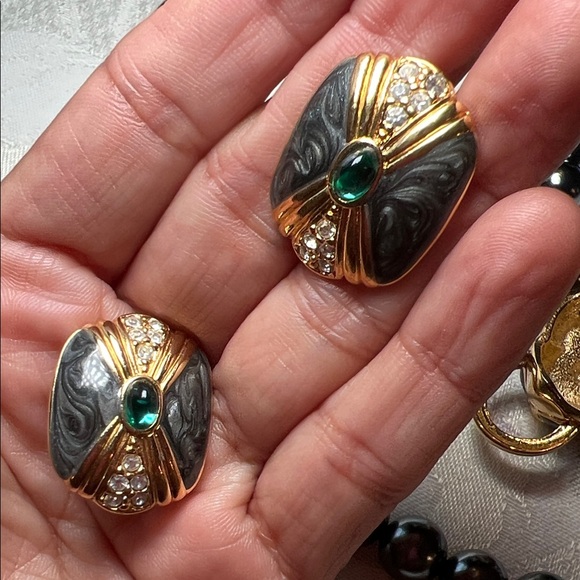 KJL for Avon vintage Panther Necklace with Black and Gold Beads - Picture 5 of 11